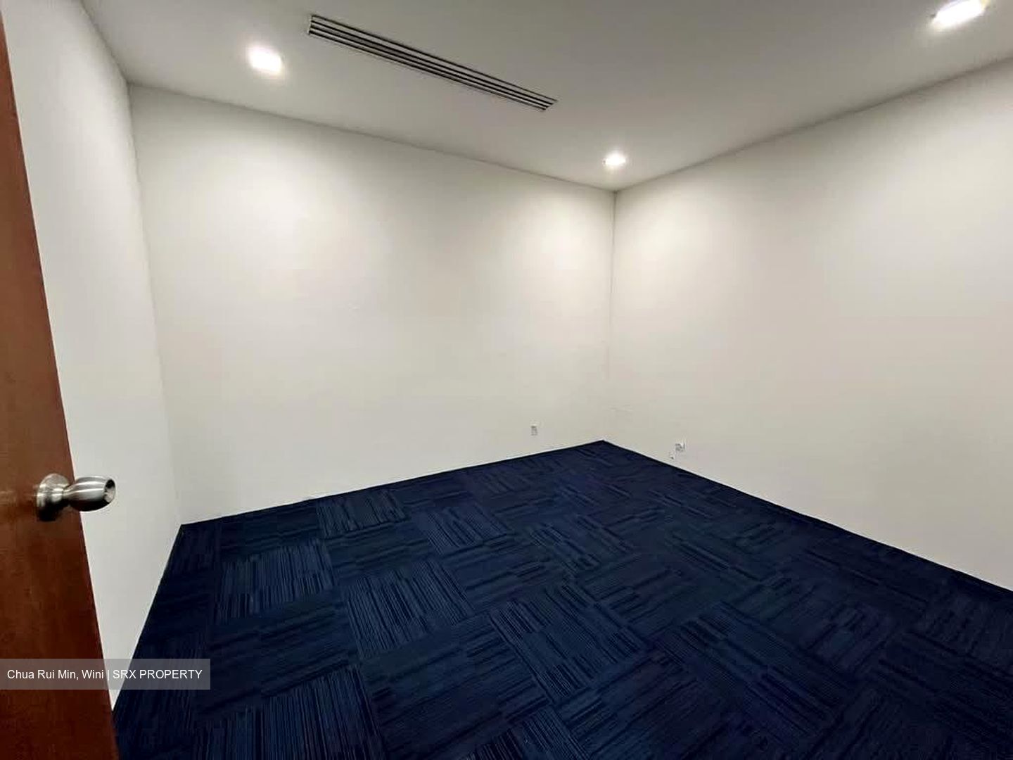 Sim Lim Tower (D8), Office #555416121